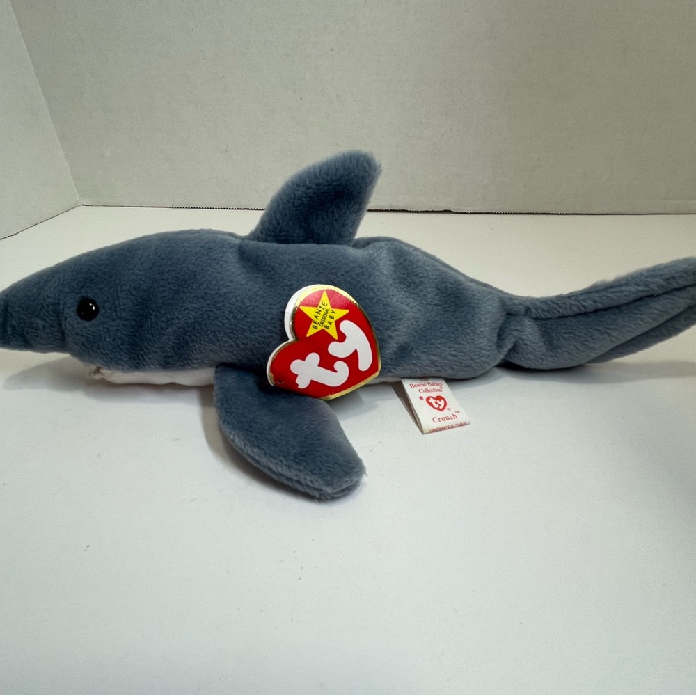 TY 1996 “Crunch” the Shark Beanie Baby